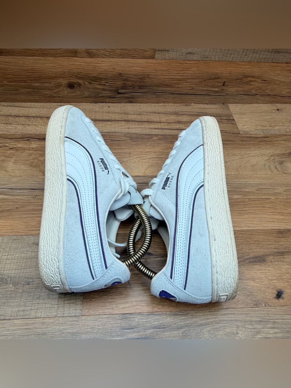 Puma men size 6 Suede Low-Top Sneakers in Light Gray with Blue Accents - Picture 5 of 8
